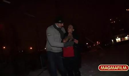 Piękna dziewczyna z dużym biustem na jak sex filmy za darmo online
