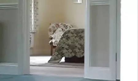Głaszcząc członek, aż bulion nie będzie pusty. darmowe sex filmy z mamuskami