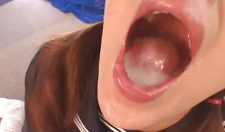 Oficer sex filmy 18 lat Michelle tron porno hardcore