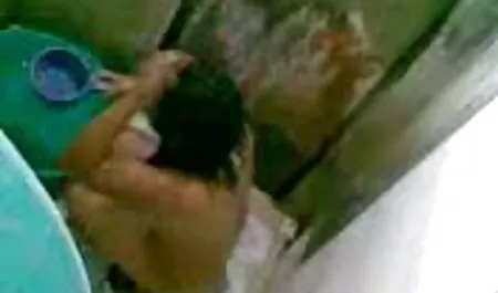 Moja siostra bezpłatne sex filmy uwielbia mój wielki kutas na stole